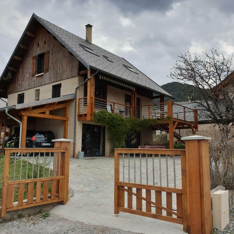 Oustal Apartment